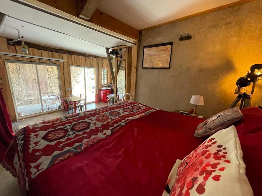 Maison Vigneron - Maison Et Studio Saint-Didier-sur-Beaujeu Eksteriør bilde